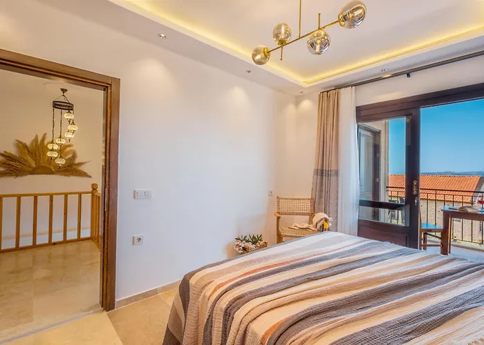 White Garden Villa Kas