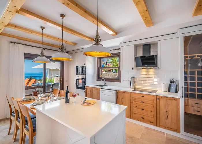 White Garden Villa Kas