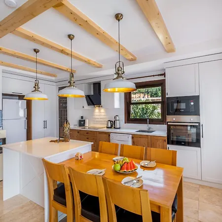 Villa White Garden Kaş