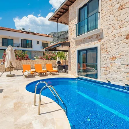 Villa White Garden